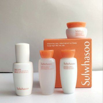 Зволожуючий міні-набір Sulwhasoo Essential Daily Routine Kit LKB041 фото