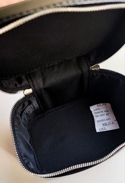 Компактний чорний б&rsquo;юті-кейс HERA Black Mini Bag (11&times;7&times;7 см) LKB229 фото