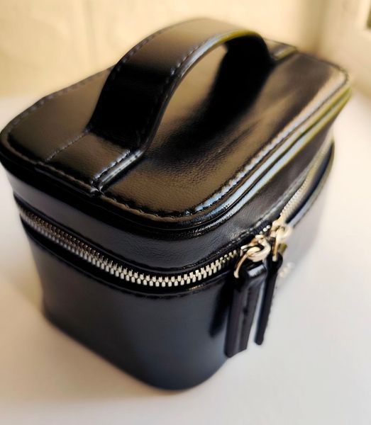 Компактний чорний б&rsquo;юті-кейс HERA Black Mini Bag (11&times;7&times;7 см) LKB229 фото